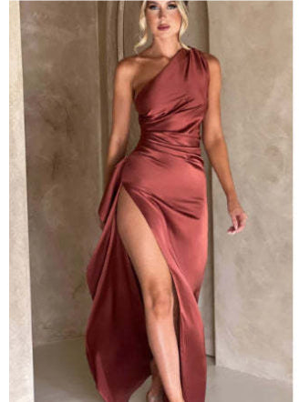 Robe Sexy Satin À Une Épaule Dos Nu Fendue | Ajustée Élégante | Ligne Éclipse