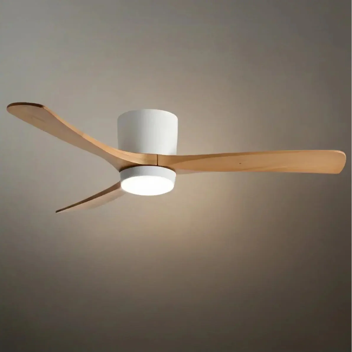 Ventilateur de Plafond Scandinave Bois | LED Intégrée, Flux d'Air Silencieux