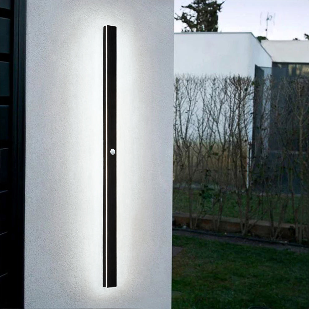 Applique Murale Extérieure LED Métal | IP65 Étanche Régable | NuitSérénité