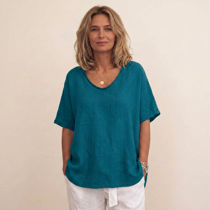 T-shirt ample en lin pour femme, coupe fluide et légère, porté mannequin