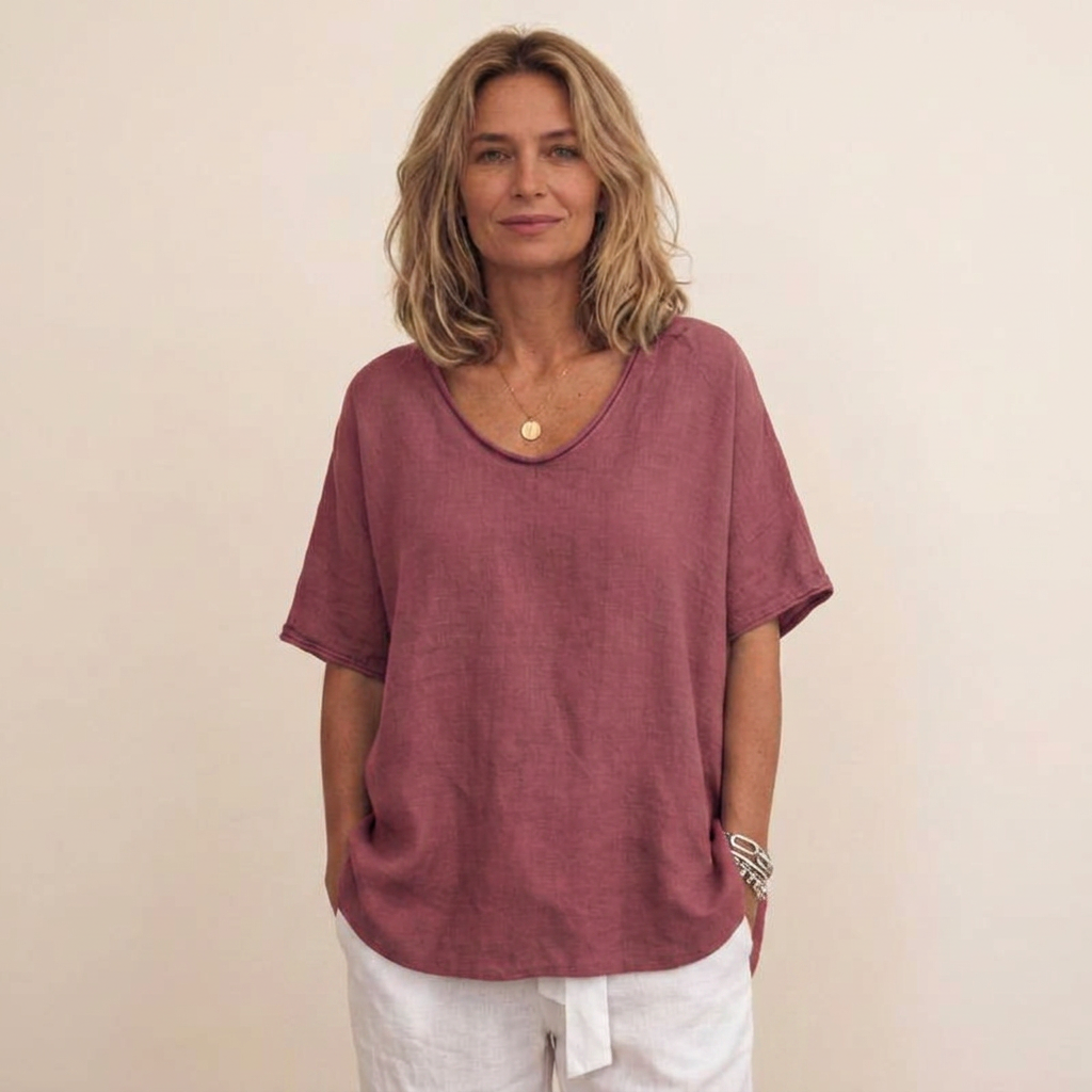 T-shirt ample en lin pour femme, coupe fluide et légère, gris clair, porté mannequin